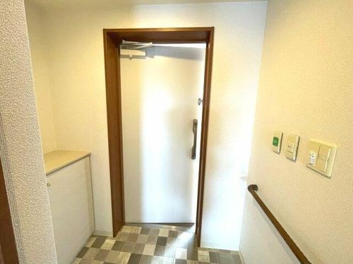 リベルテ交野の玄関