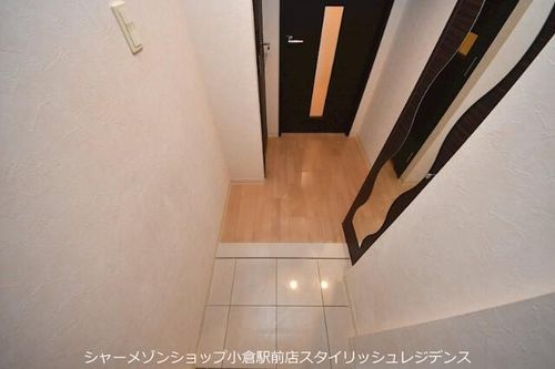 No.63 オリエントキャピタルタワーの玄関