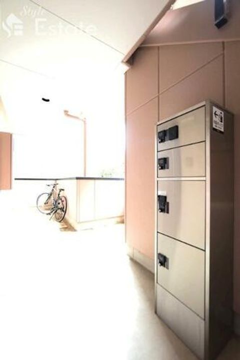 愛知県名古屋市名東区引山1丁目(マンション)の賃貸物件の玄関
