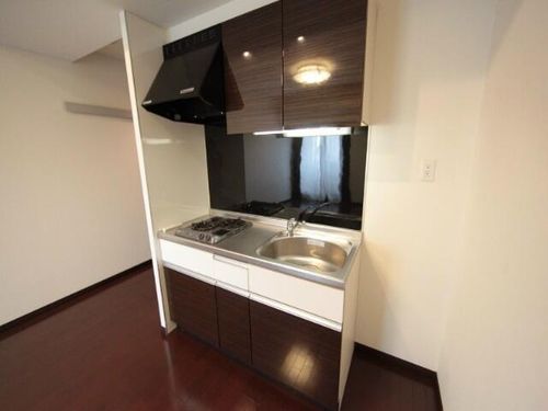 アーデン東別院のキッチン