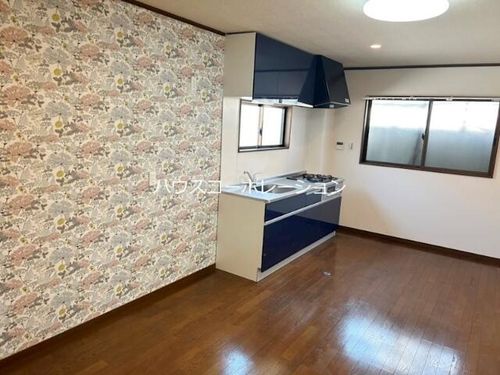 兵庫県尼崎市杭瀬本町1丁目(マンション)の賃貸物件の居間