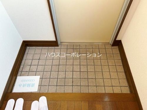 兵庫県尼崎市杭瀬本町1丁目(マンション)の賃貸物件の玄関