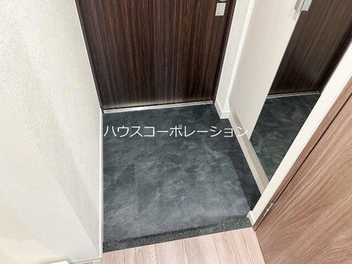 プレサンス尼崎アルモナの玄関