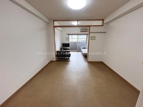 リード大手町の内装