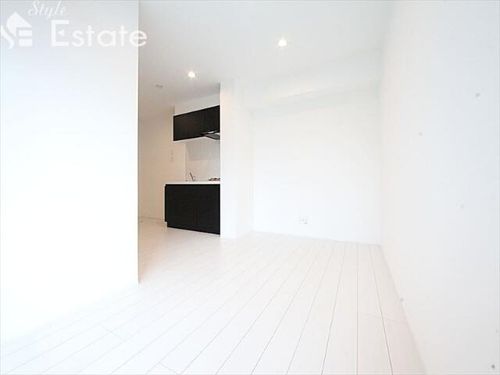 愛知県名古屋市中村区塩池町1丁目(アパート)の賃貸物件の居間