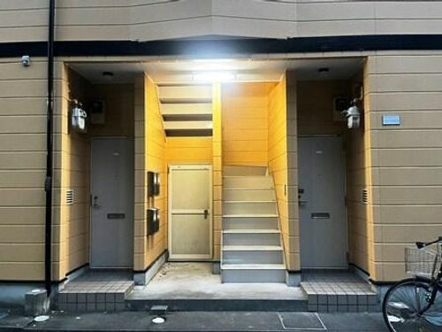 兵庫県尼崎市浜田町2丁目(アパート)の賃貸物件の玄関