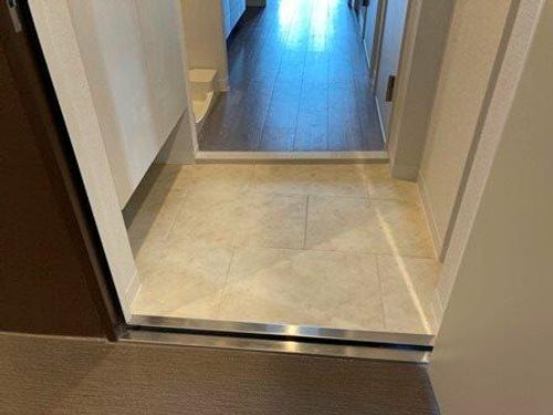 フレシール昭和通の玄関