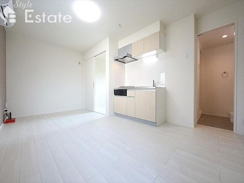 ヴィラ セレステ 八番の居間