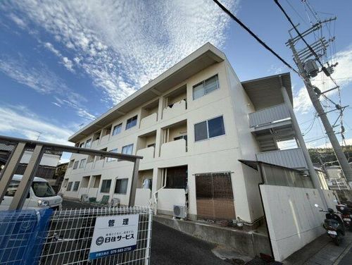 マンション桂風2Eの外観