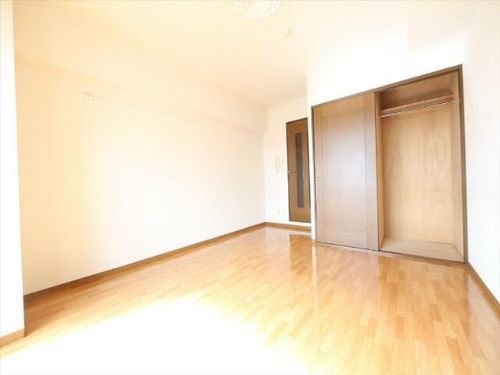 愛知県名古屋市中村区本陣通5丁目(マンション)の賃貸物件の居間