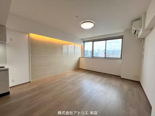 プレジオ長田の居間