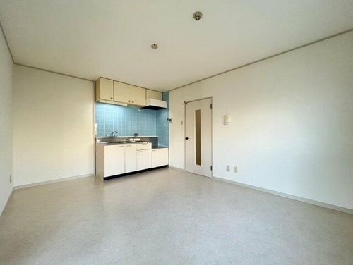 大阪府藤井寺市沢田2丁目(マンション)の賃貸物件の居間