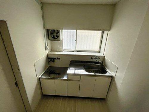 兵庫県尼崎市大庄中通3丁目(テラスハウス)の賃貸物件のキッチン