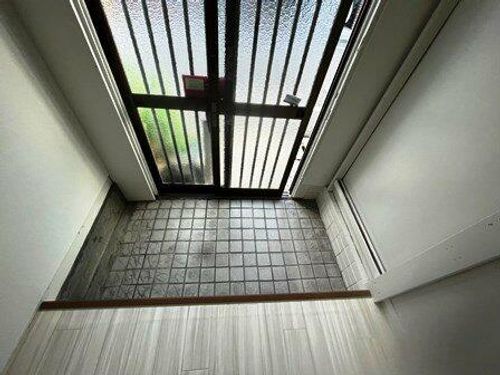 兵庫県尼崎市大庄中通3丁目(テラスハウス)の賃貸物件の玄関