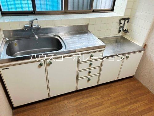 兵庫県尼崎市浜3丁目(テラスハウス)の賃貸物件のキッチン