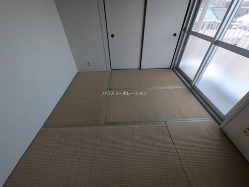 若松マンションの内装