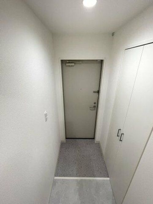 クリエオーレ明和の玄関