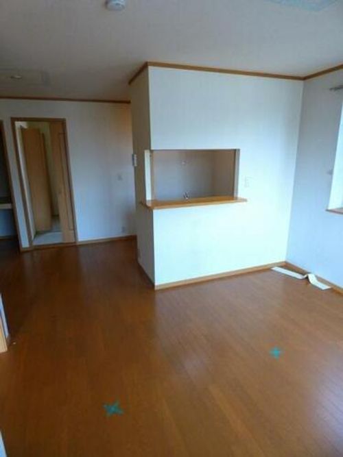 スールブローテ103の居間