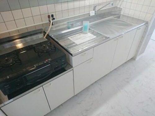 兵庫県尼崎市稲葉元町1丁目(マンション)の賃貸物件のキッチン