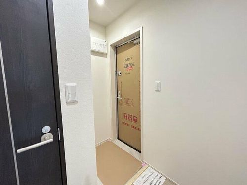 フジパレス高石千代田Ⅰ番館303の玄関