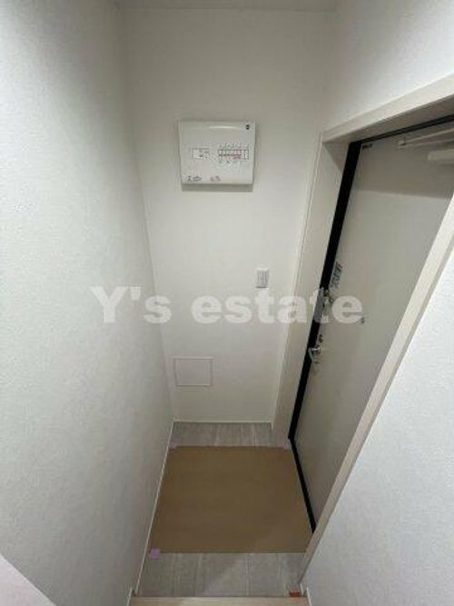 フジパレス稲田本町の玄関