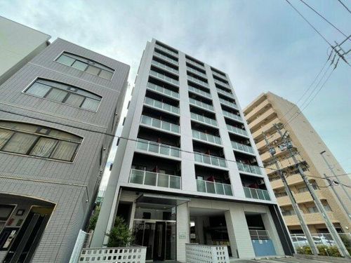 RIDGE堀田(旧スペーシア堀田)の玄関