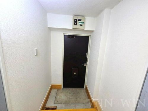 やまやの森103の玄関