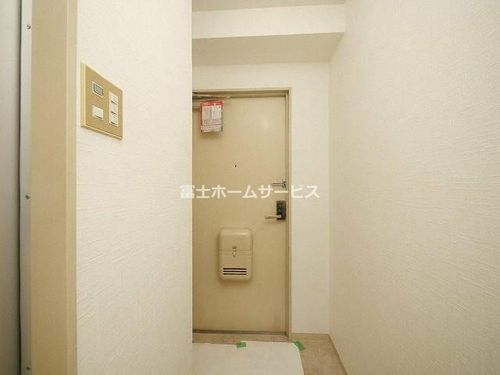 ミタカホーム8番の玄関