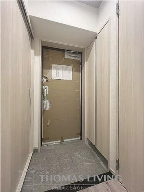 ギャラン二島の玄関