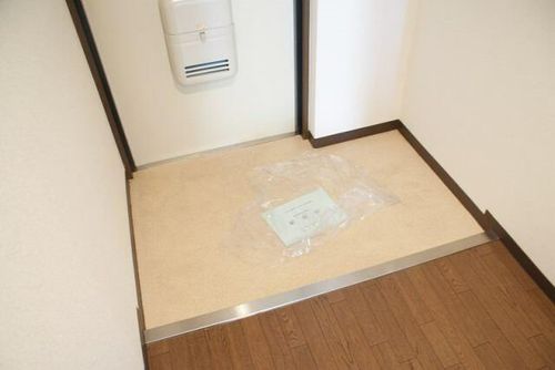 キャッスルコート東辻井の玄関