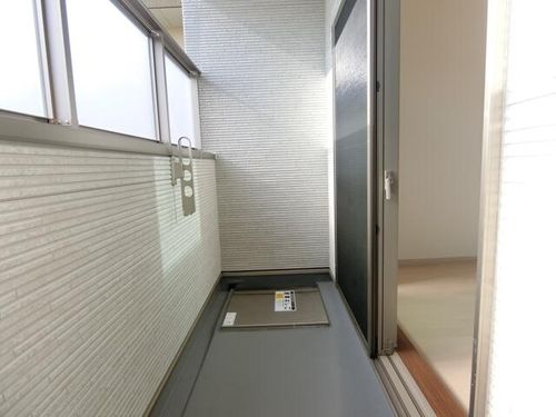 ウェルスクエア茨木春日205の内装