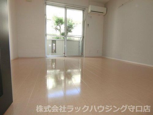 モンテリブロあさひの居間