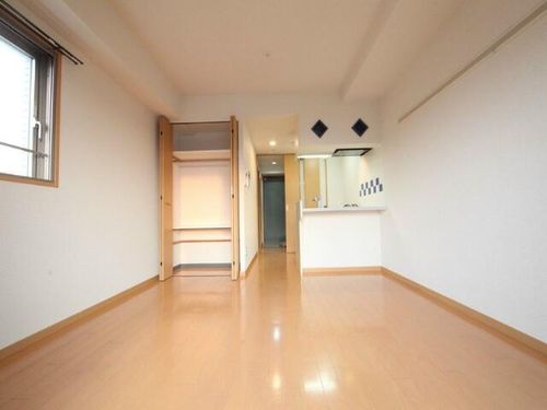 愛知県名古屋市中区千代田5丁目(マンション)の賃貸物件の居間