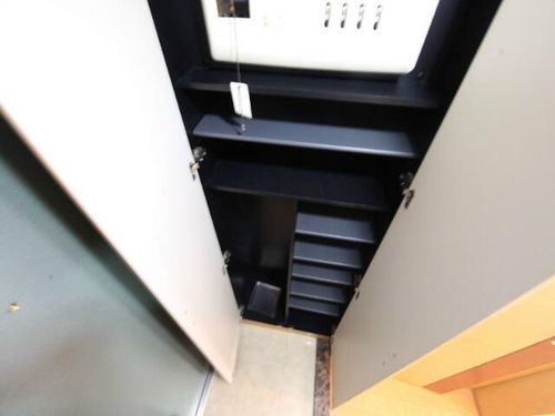 愛知県名古屋市中区千代田5丁目(マンション)の賃貸物件の玄関