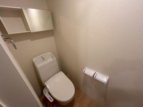 コントレイル糸引の内装