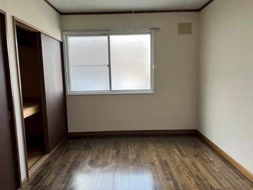 ジュネス伏古105の内装