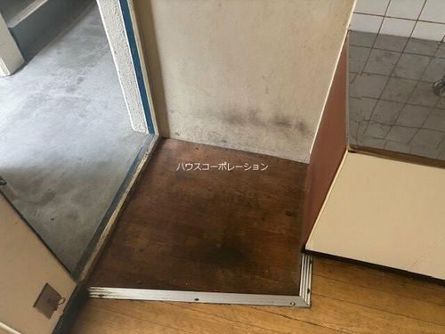 サンハイツの玄関