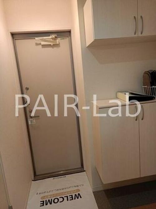 セジュール東阿保 B棟の玄関