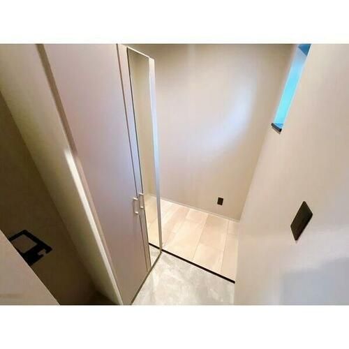 LeGioie新瑞橋駅の玄関