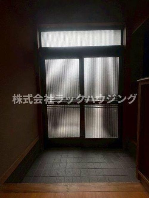 大阪府大阪市城東区野江1丁目(一戸建)の賃貸物件の玄関