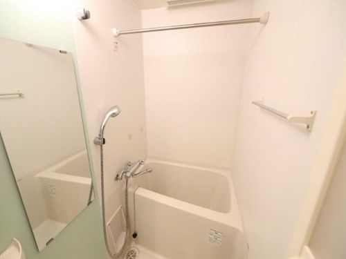 ERUZABLDG.名古屋駅前(エルザビル名古屋駅前)の風呂