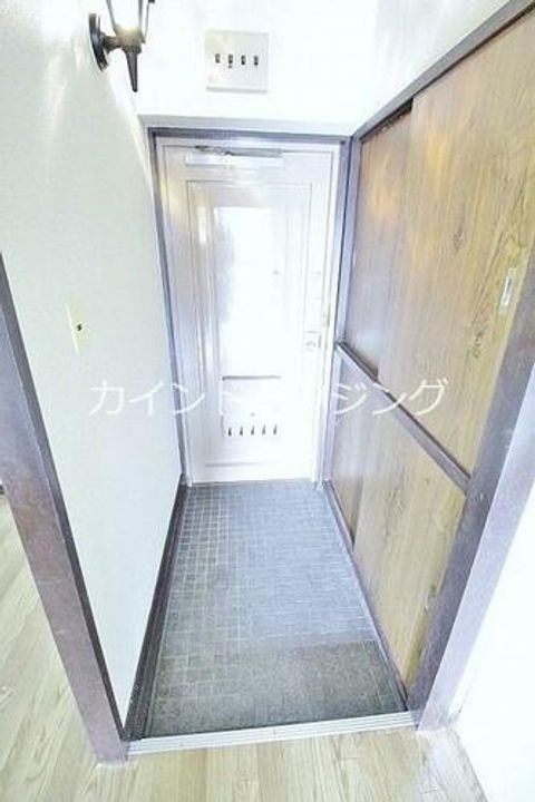 グリーンコーポ北加賀屋の玄関