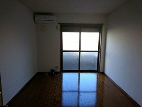 シェリール武庫之荘の居間