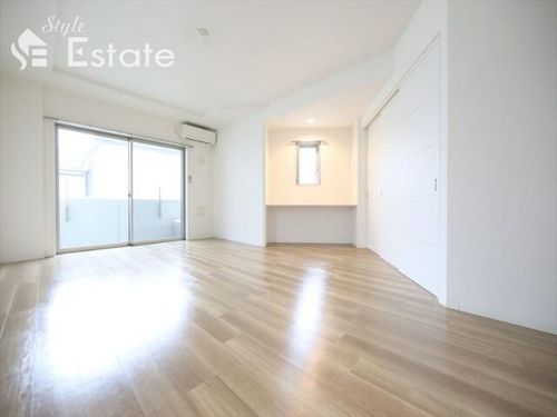 愛知県名古屋市千種区穂波町1丁目(マンション)の賃貸物件202の居間