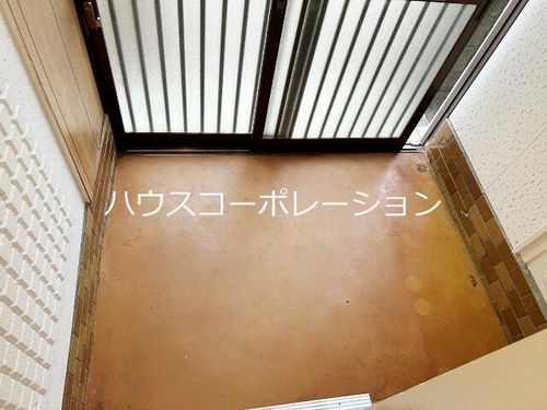 兵庫県尼崎市小中島3丁目(一戸建)の賃貸物件の玄関