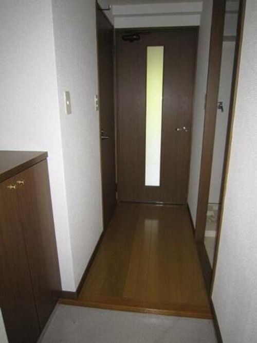 ハイ・コート堤丘の玄関