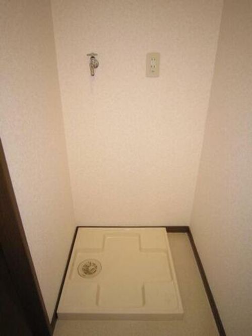 ハイ・コート堤丘の内装