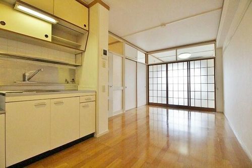 佐野湊団地1号棟の居間