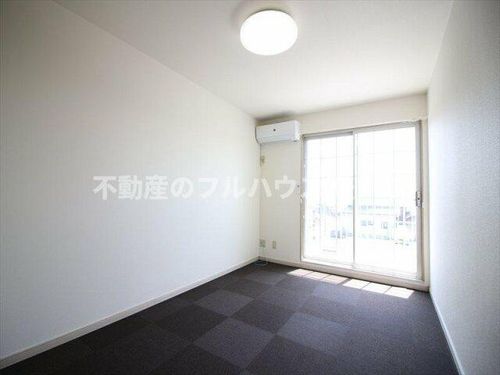 オアシス御油の居間