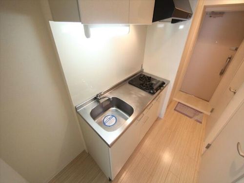 愛知県名古屋市緑区鳴海町字上汐田(マンション)の賃貸物件のキッチン